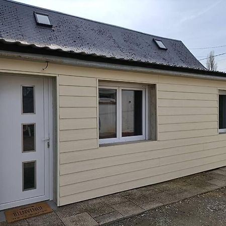 Le Hutteau Apartment Vaudricourt Exterior photo
